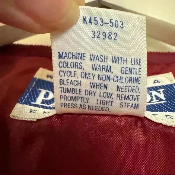 Pendleton womens 8 red/maroon corduroy Quilted Vest vintage full zip pockets - Picture 10 of 10